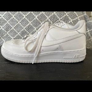 Nike AF1’s Size 7 Men’s, size 8.5 in Women’s!